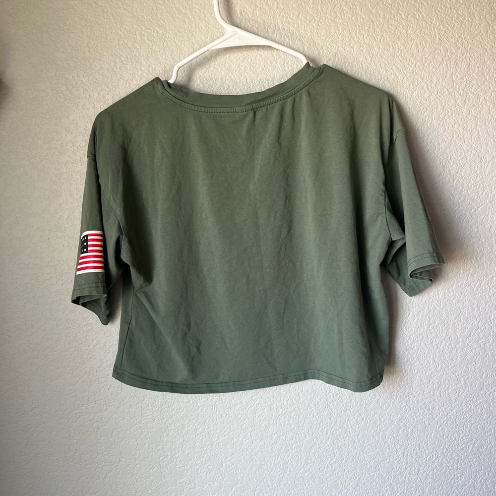 Green USA Graphic T-Shirt Crop - Picture 2 of 4